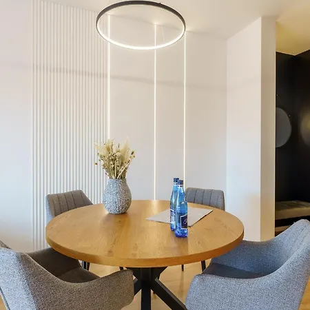 Rent Like Home - Aura 24 Apartment Swinemünde